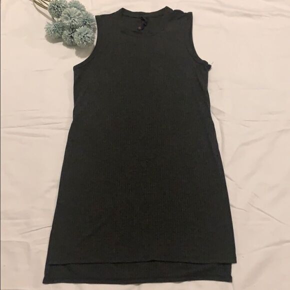 🌺BETSEY Johnson Performance grey tunic🌺 - Picture 1 of 8